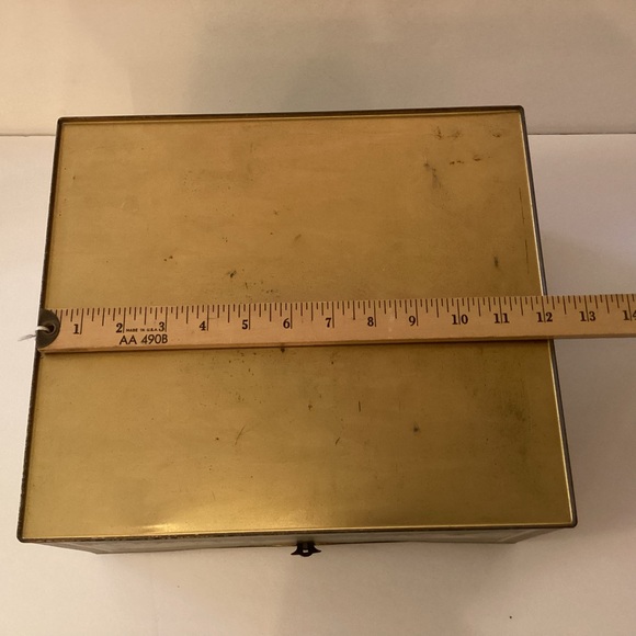 Vintage 1930’s Biscuit Tin Aeroplane View Of Manhattan Island hinged box - Picture 10 of 12